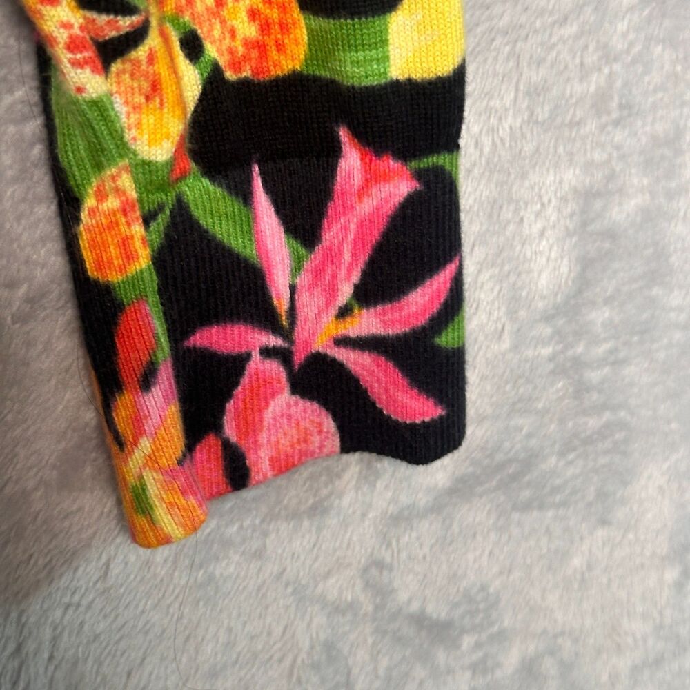 Lands End Floral Cardigan Sweater Size Large - Picture 6 of 10